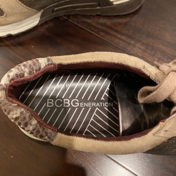 BCBG bronze suede and leather sneakers. Size 7.5 - Picture 2 of 3